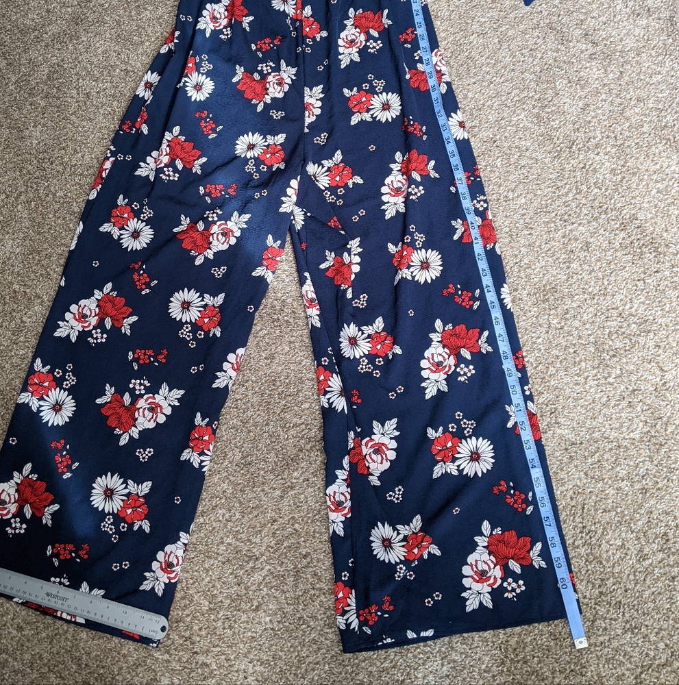 Wrapper jumpsuit - Picture 11 of 12